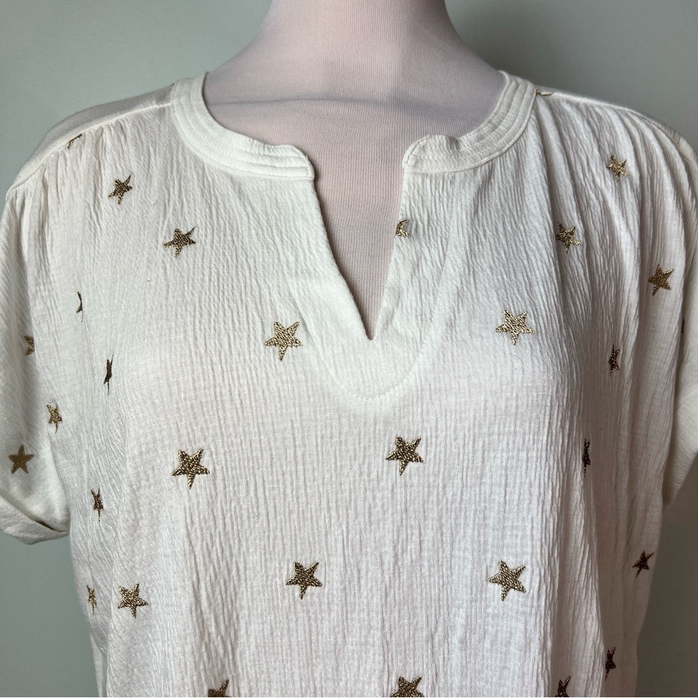 Lane Bryant Ivory Blouse with Bronze Star Details Patriotic Size 14/16 - Picture 3 of 15